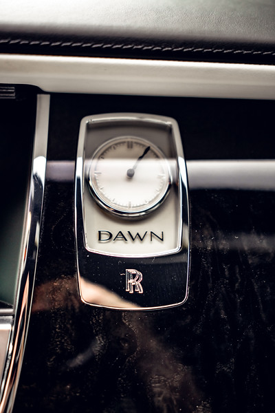 2021-White-Rolls-Royce-Dawn